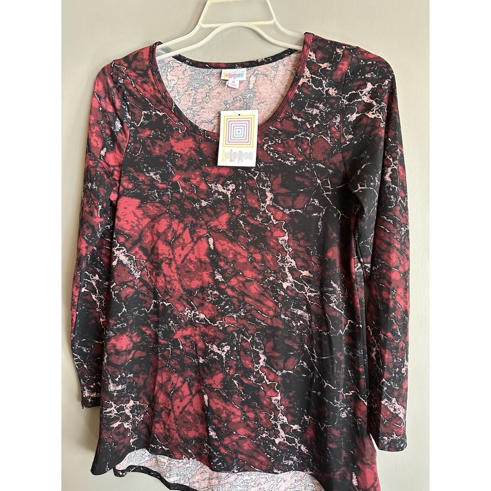 LulaRoe Marble Medium Lynnae Long Sleeve M Tie Dye Crackle Red Pink Black NWT